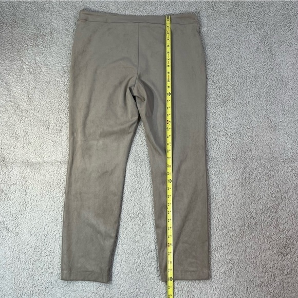 NWT Conrad C Stretch Melissa Fit Tan Pants Made in Canada Sz 10 Pull On Waist - Picture 11 of 15